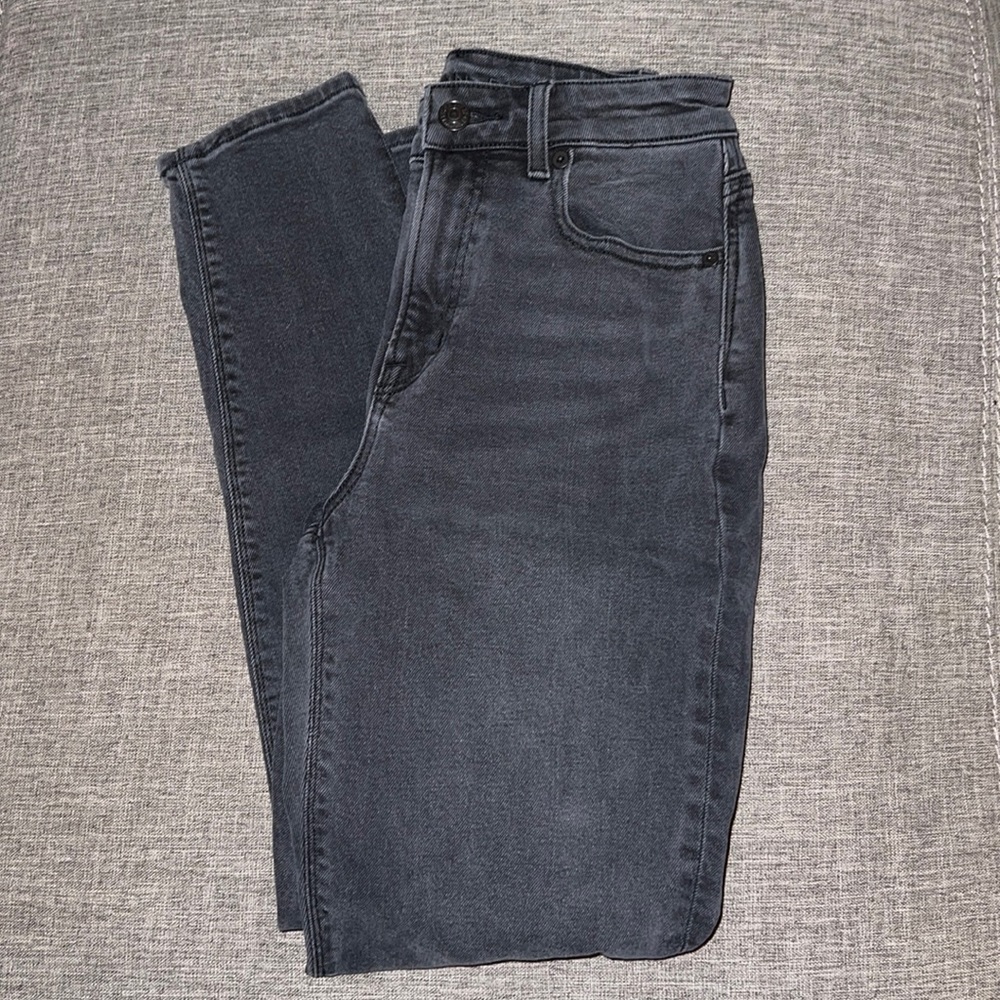 American Eagle Outfitters Mom Jean